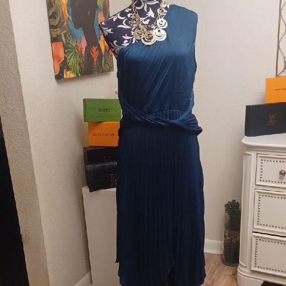 One Shoulder Accordion Dress - Picture 1 of 4